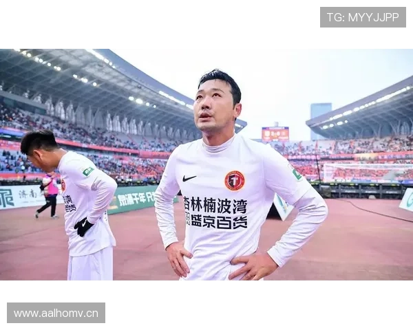 山东泰山中场控制不足,比赛节奏掌控力受限,攻防转换效率承压 山东泰山中场控制不足,比赛节奏掌控力受限,攻防转换效率承压